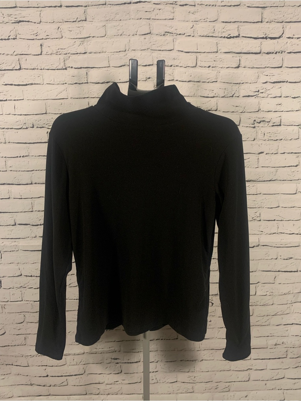 Women's Black Long-Sleeve Turtle Neck Top